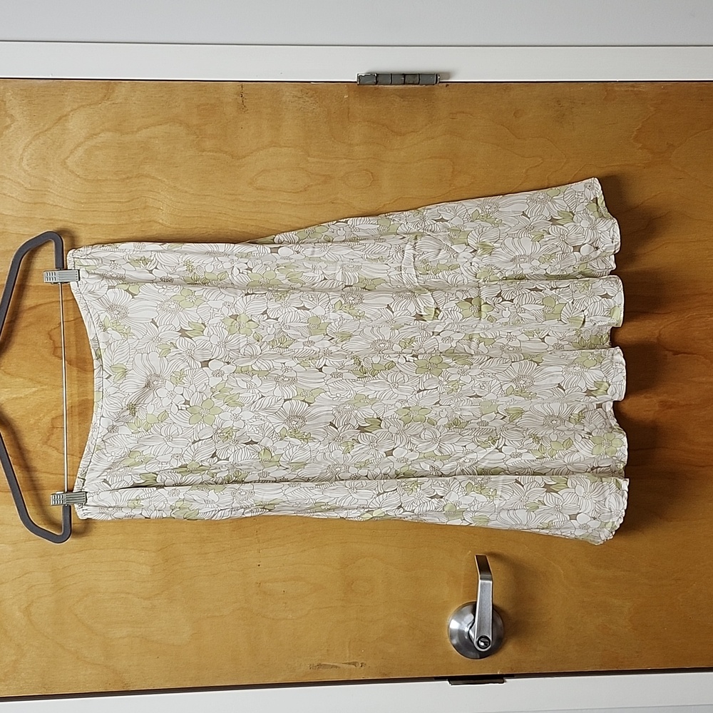 Kate Hill Size 16W Light Floral Print Silk A-Line Skirt light green/white - Picture 2 of 7
